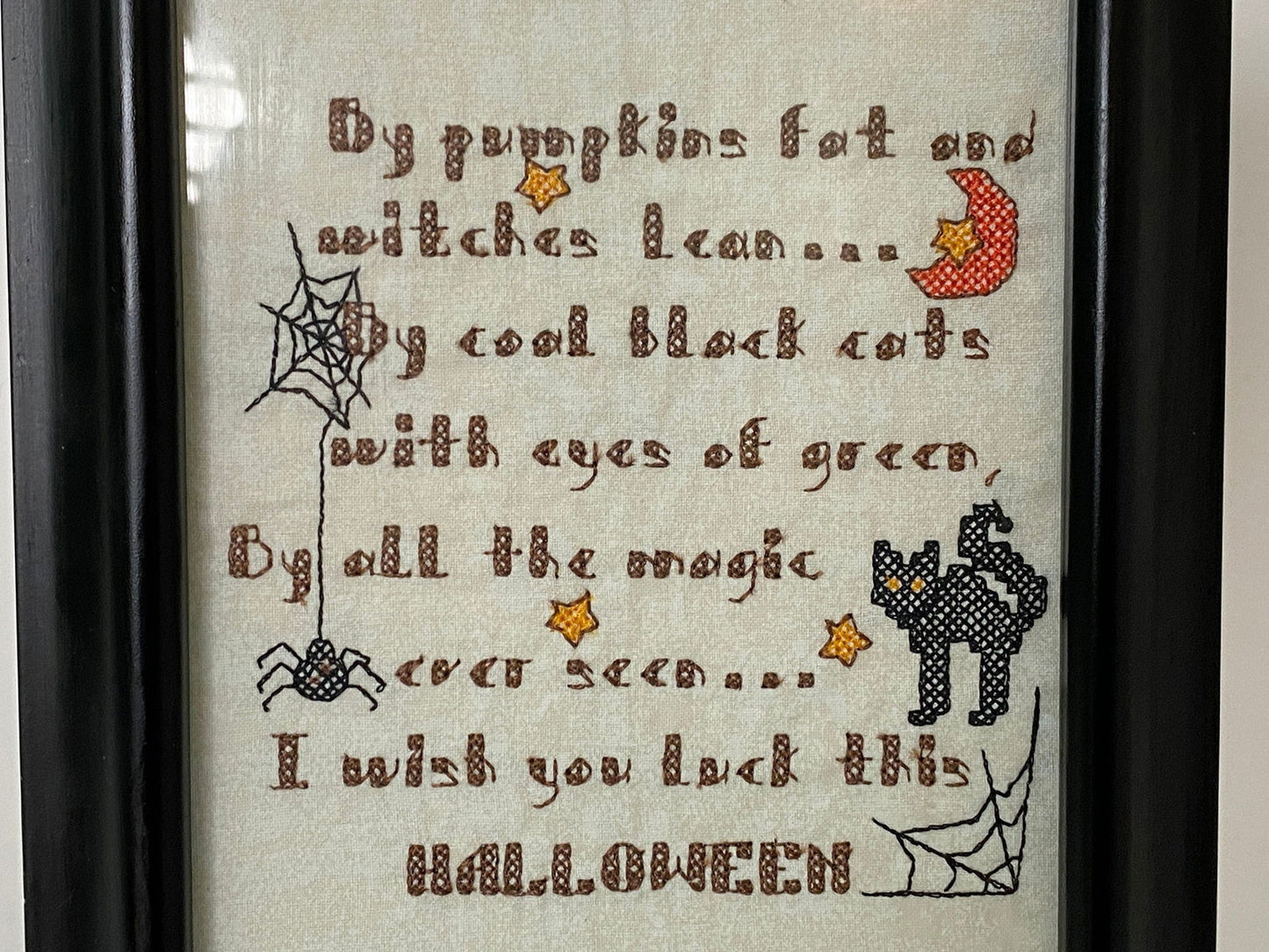 Framed Machine Embroidered Halloween Poem - Duckwells