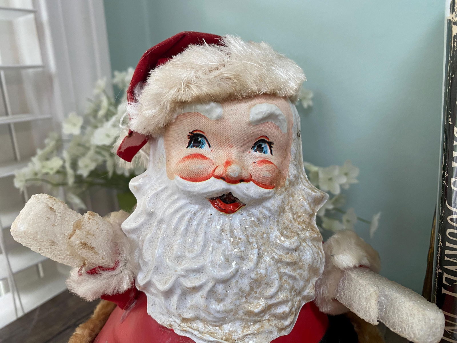 Midcentury Santa Claus Figurine - Duckwells