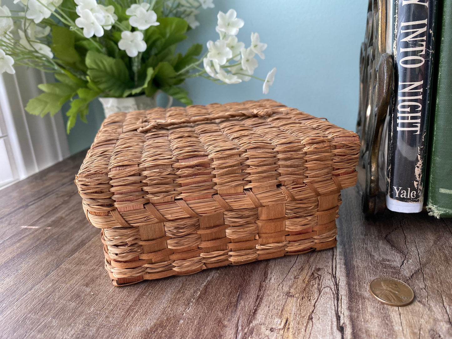 Vintage Square Basket with Lid and Handle