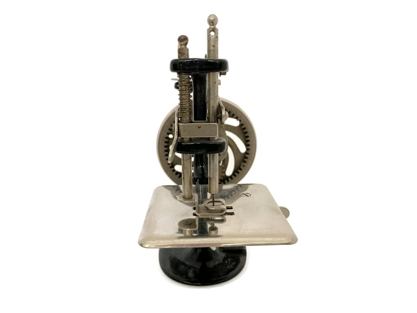 1930s Singer Sewing Machine Model 20