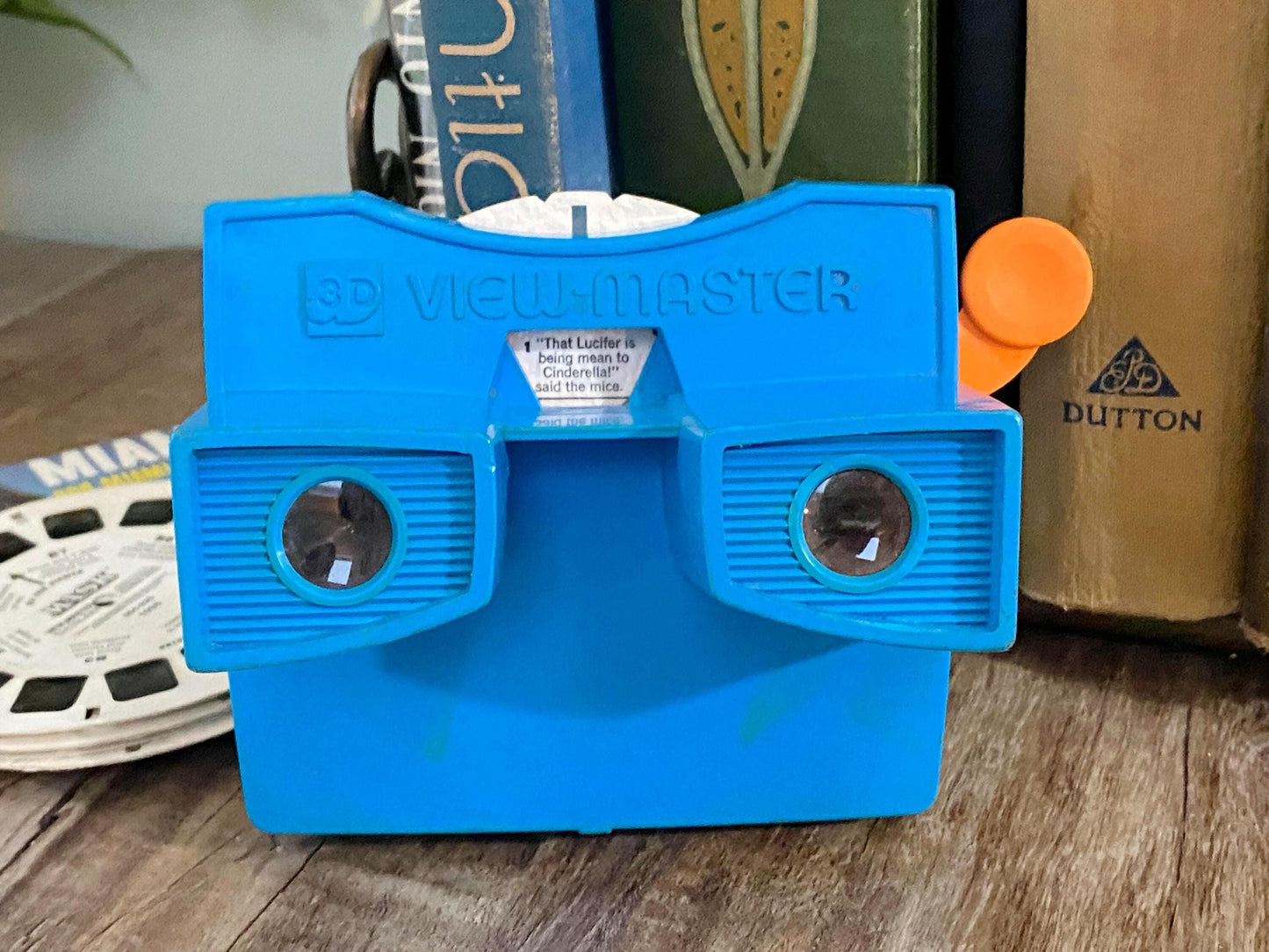 Vintage GAF Blue View Master with 10 Reels