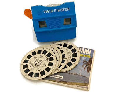 Vintage GAF Blue View Master with 10 Reels