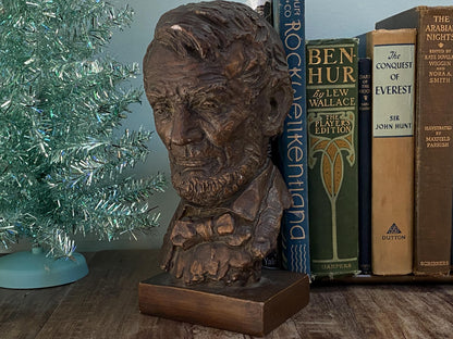 Vintage Abraham Lincoln Bust by sculptor, Jo Davidson