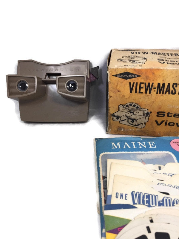 Vintage view master 3 dimension 2024 viewer with 10 reels