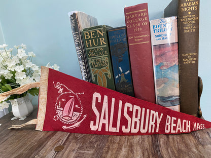 Vintage Salisbury Beach Massachusetts Souvenir Felt Pennant