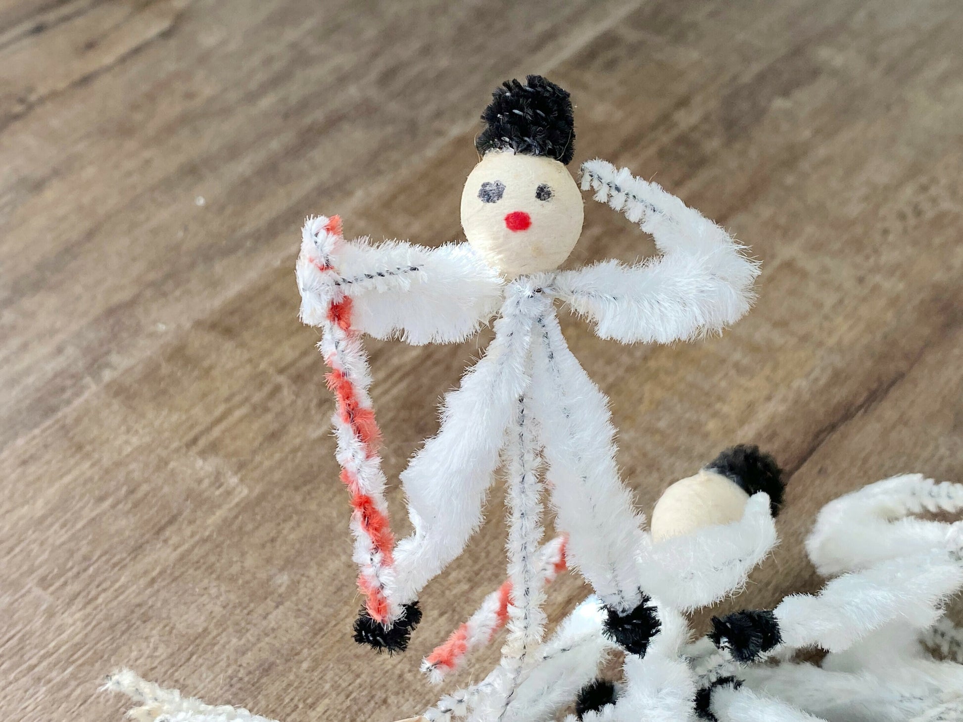 Vintage Pipe Cleaner Snow Baby Ornaments (c.1960s) – Rush Creek